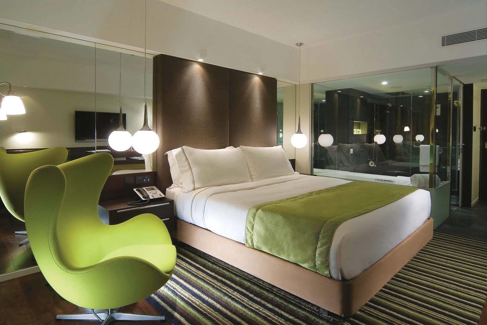 Hotel The Mira Hongkong Pokoj fotografie A room at the hotel